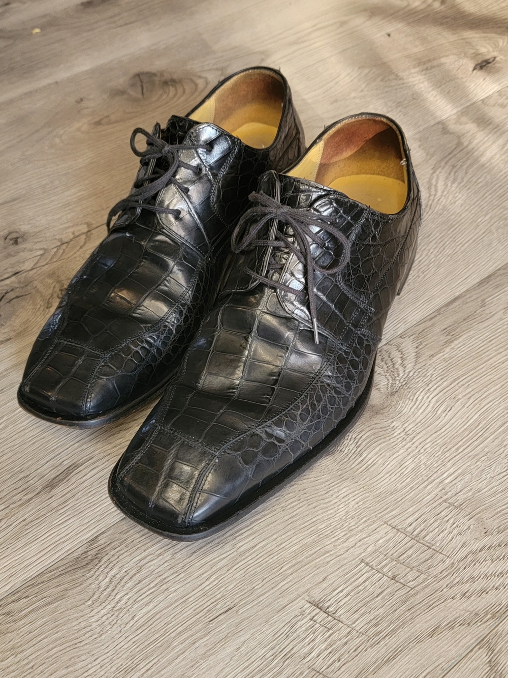 Mezlan Black Croc-Embossed Leather Lace-Up Oxfords 10